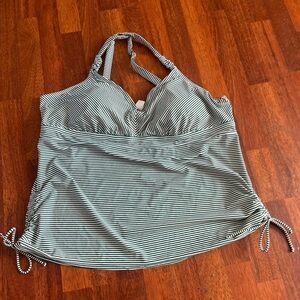 dip Green & White Striped Halter Tankini Top size 3 xl built-in bra beach summer